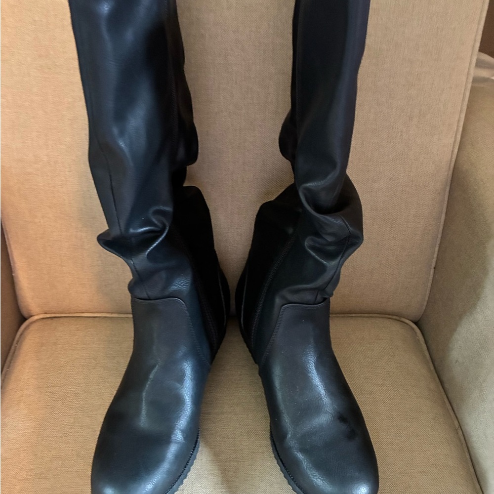 Cliffs by WHITE MOUNTAIN Black Heeled Boots
